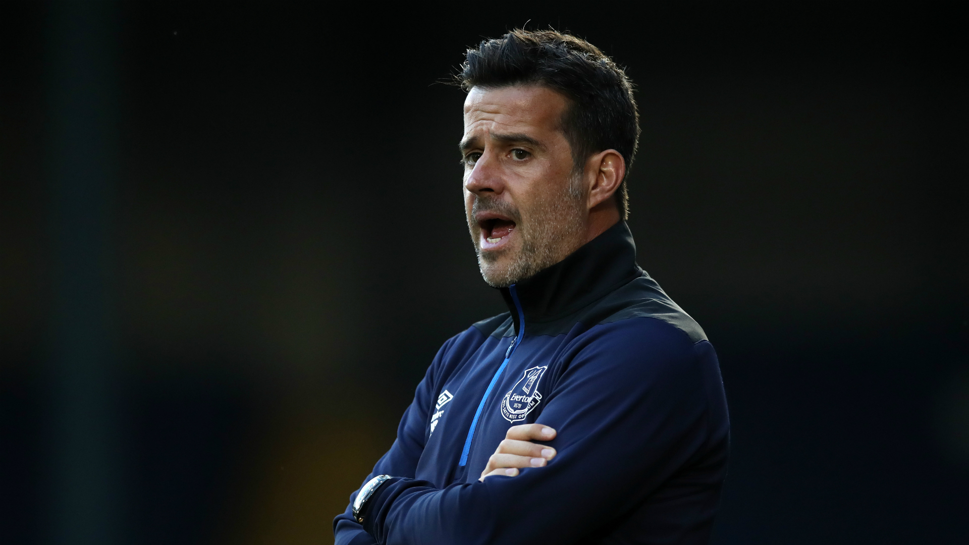 管理层的明 管理层的明